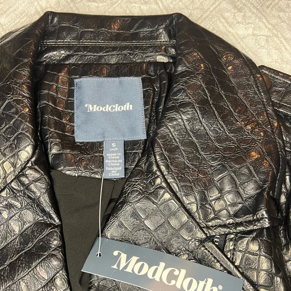 ModCloth Crocodile Rock Moto Faux Leather Jacket, size small in black, BNIB! - Picture 8 of 11